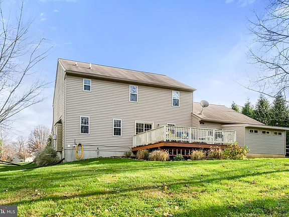 3rd image of 235 Coldiron Dr