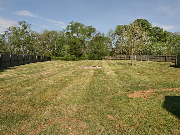 4th image of 123 Long Creek Dr