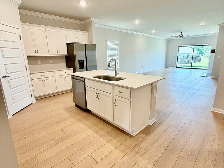 202 Cobbdale Park Dr — Photo 3