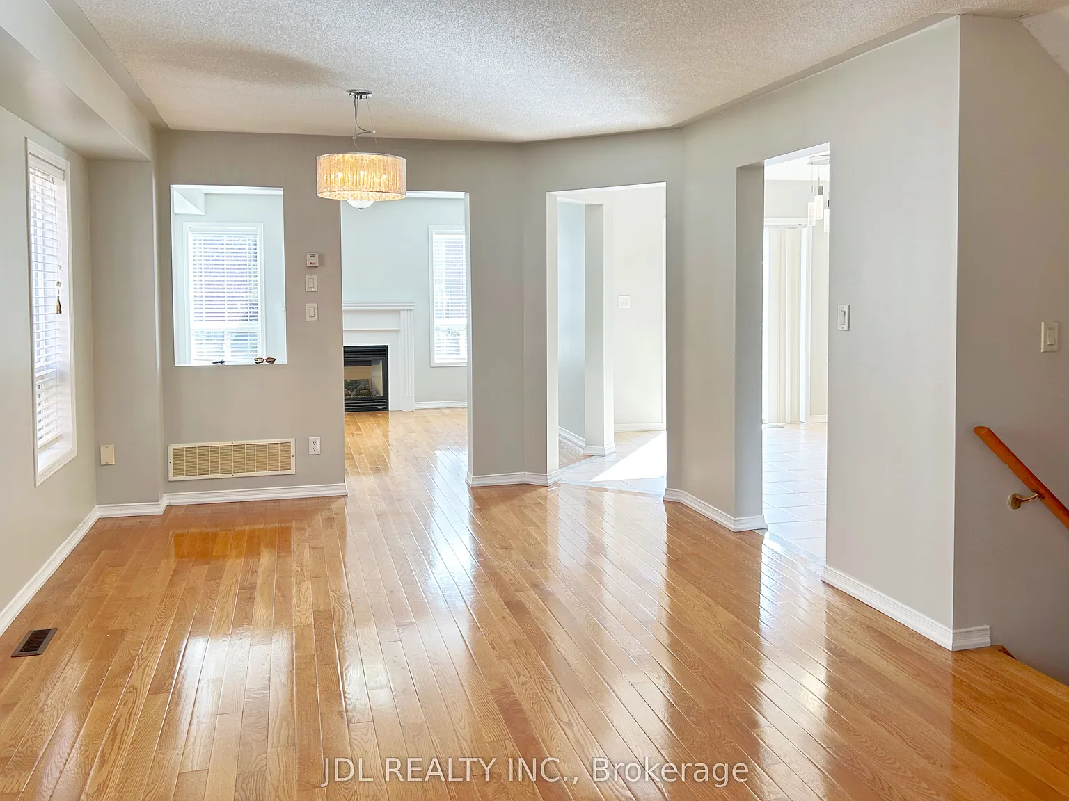 4 bed, $3,700 — Photo 4