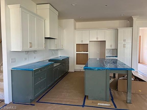 4th image of 7400 Harkwood Ct