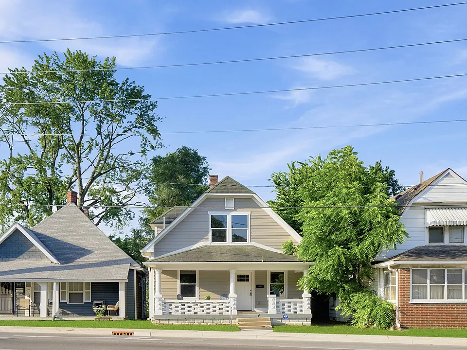 2627 Southeastern Ave