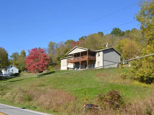 605 N 2nd St, Ripley, OH 45167