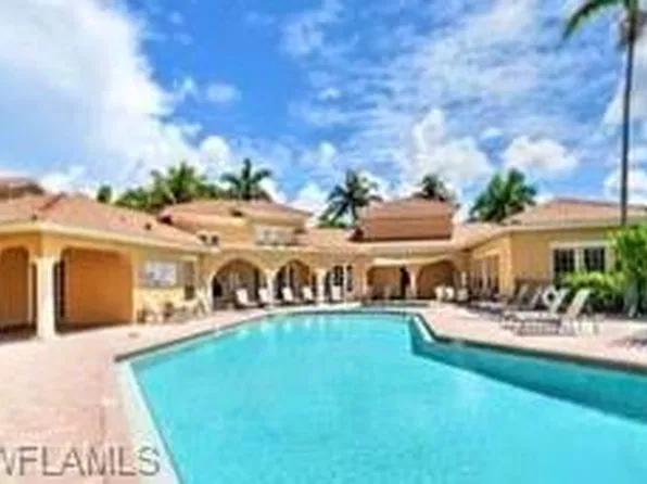 8617 River Homes Ln, Bonita Springs, FL
