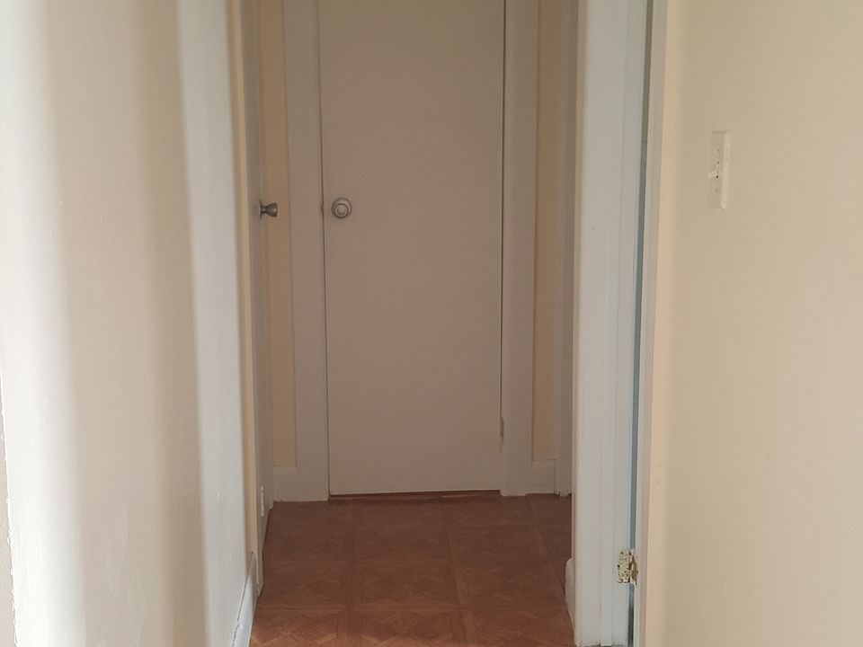 2nd image of 236 E 28th St APT 3A