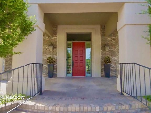2nd image of 2828 N Meadow Dr