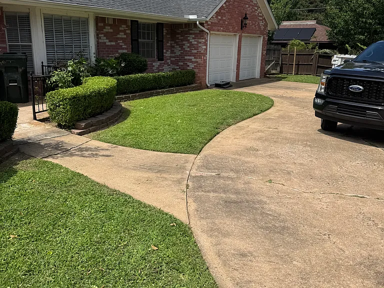 1802 Logan Dr — Photo 18