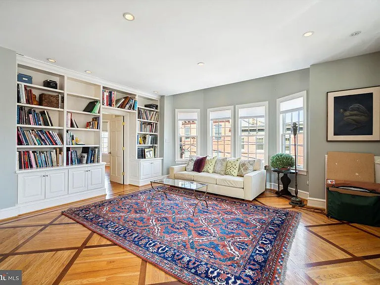 624 S 6th St #26 — Photo 5