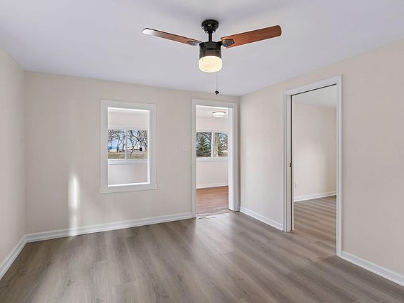 5th image of 4421 Main St NE