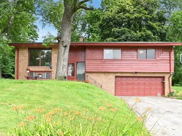 2724 W Vera AVENUE, Glendale, WI 53209