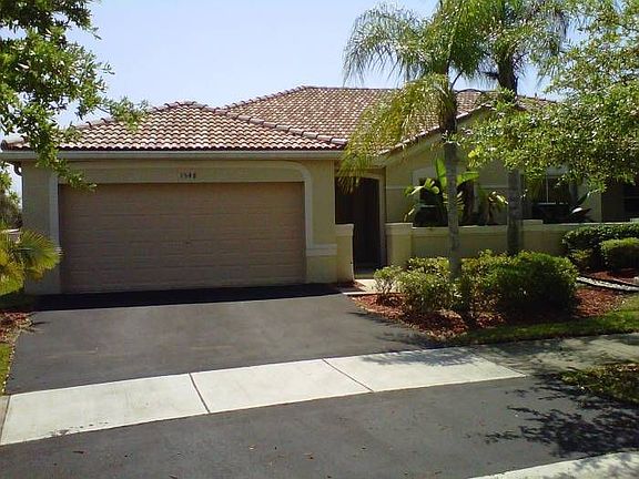 2nd image of 1548 Orion Ln