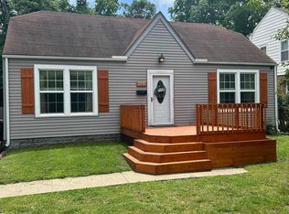 2715 SW 19th St, Topeka, KS 66604