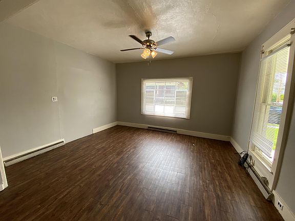 3rd image of 225 N Bridge St #1