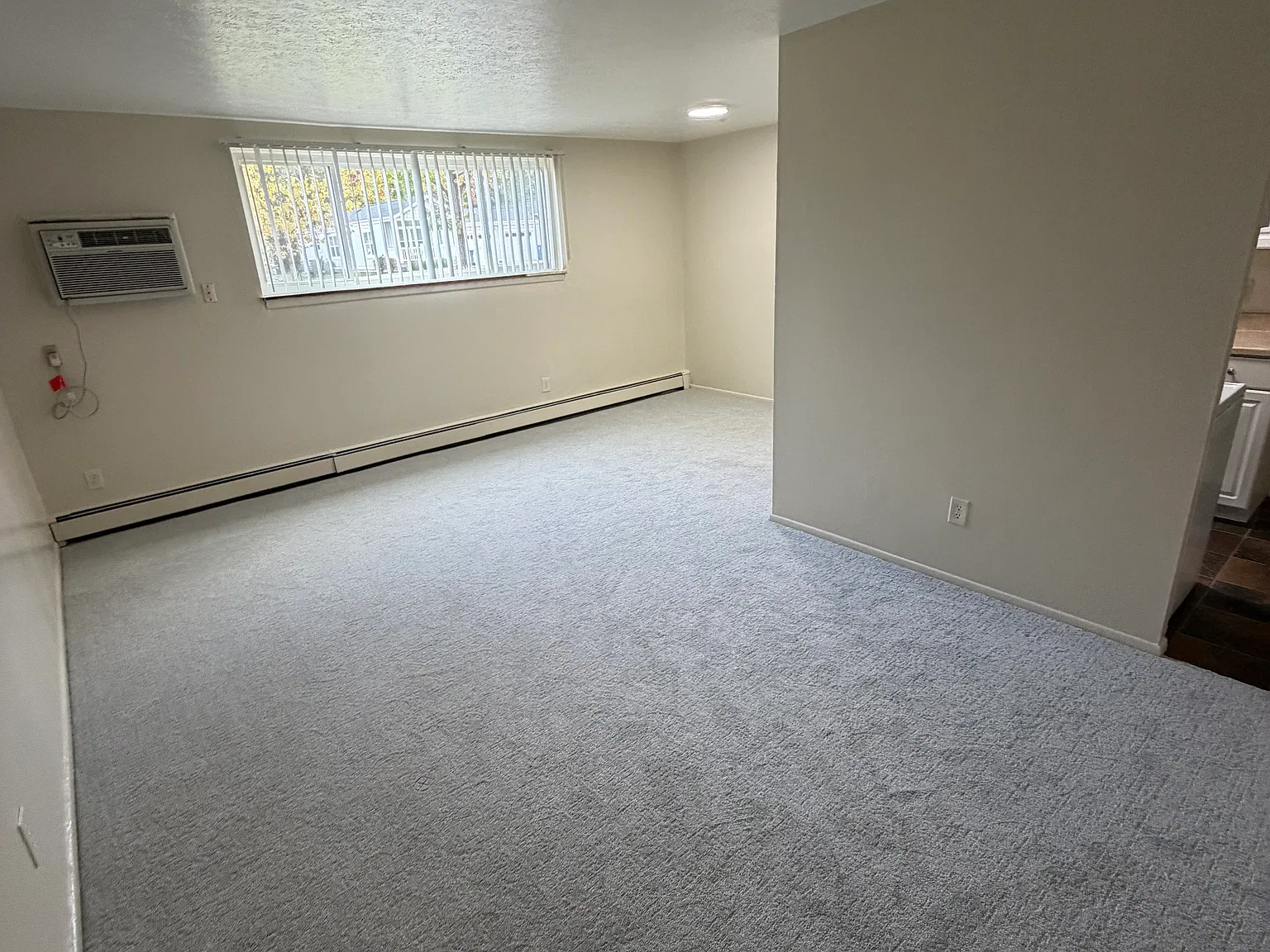 2 bed, 850 sqft, $1,100 — Photo 1