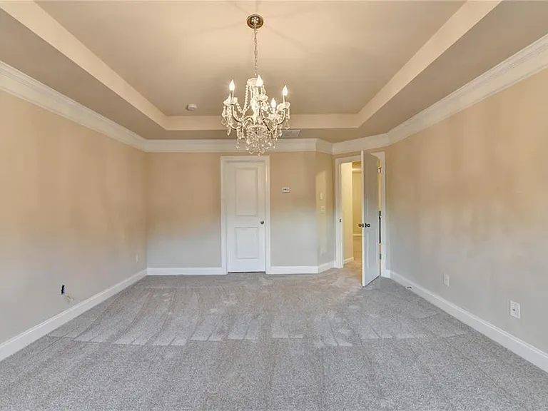 11619 Davenport Ln — Photo 33