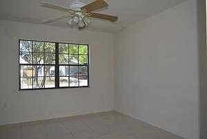 Mster bedroom