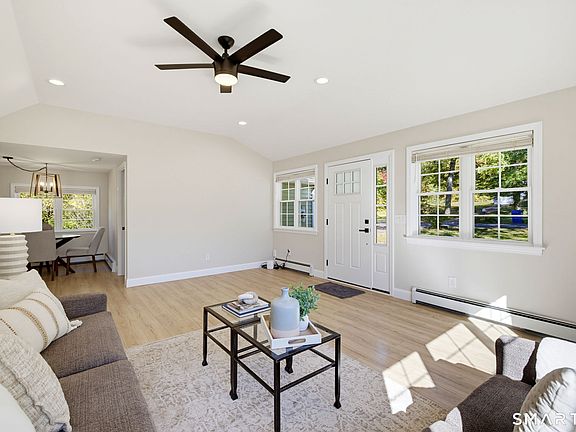 4th image of 40 Spusta Road