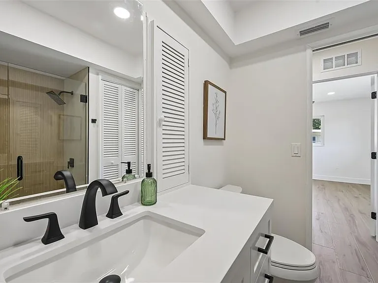6735 Keystone Dr — Photo 29
