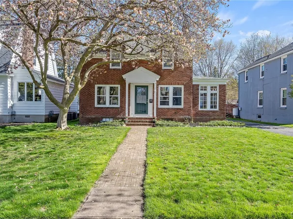 604 5th St, Liverpool, NY 13088