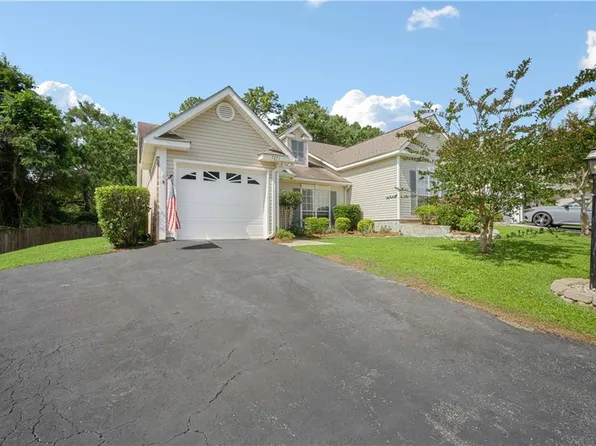 7271 Spring Lake Dr S, Mobile, AL 36695