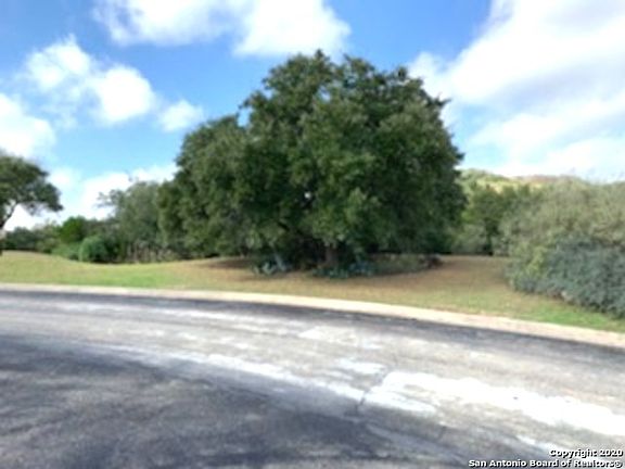 5th image of 51 Vineyard Dr