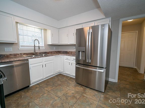 4th image of 8125 Sheringham Way
