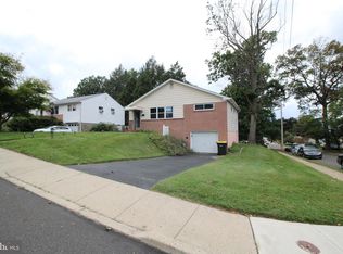 806 Division Ave, Willow Grove, PA 19090