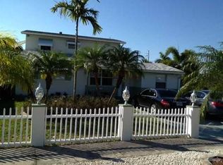 261 SW 4th St, Dania Beach, FL 33004