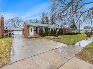 4863 E Thirteen Mile Rd, Warren, MI 48092