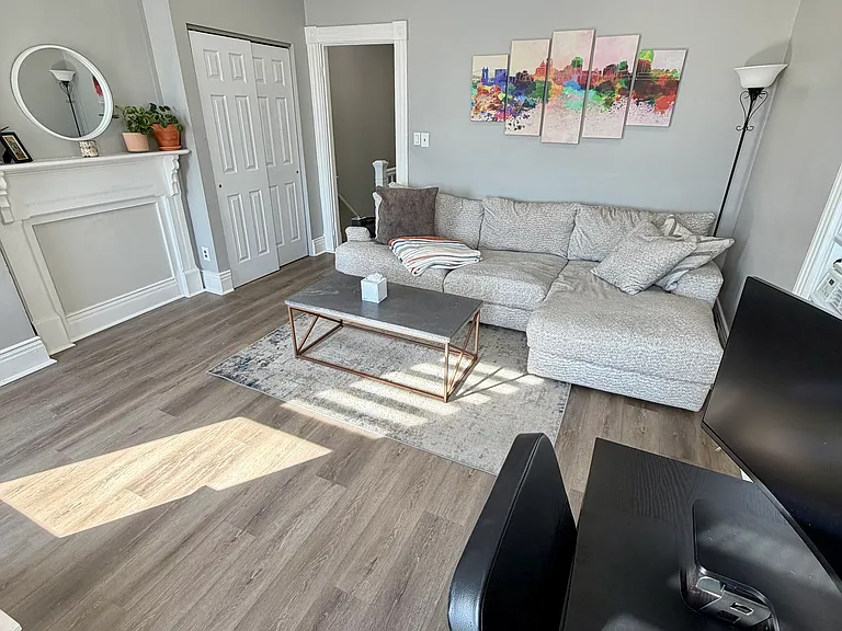 4368 Eastern Ave — Photo 5