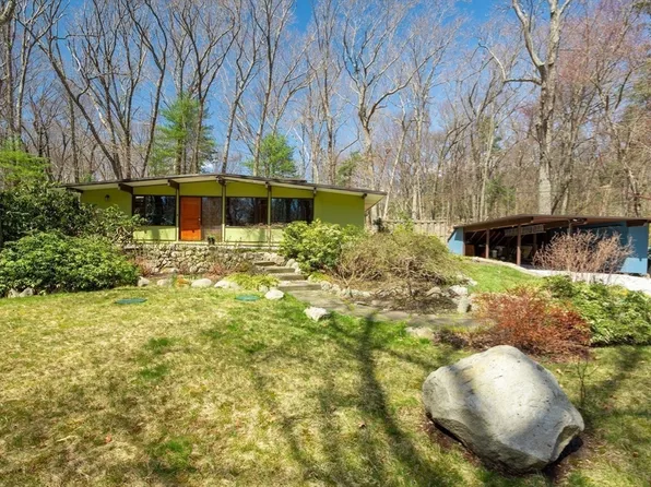 176 Bedford Rd, Lincoln, MA 01773