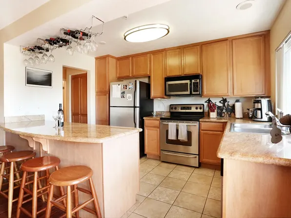 615 Fredricks Ave, Oceanside, CA