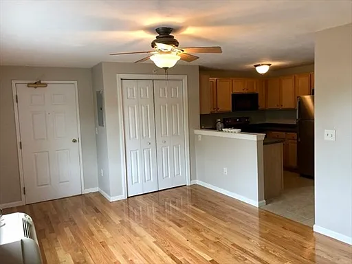26 N Main St #5 — Photo 4
