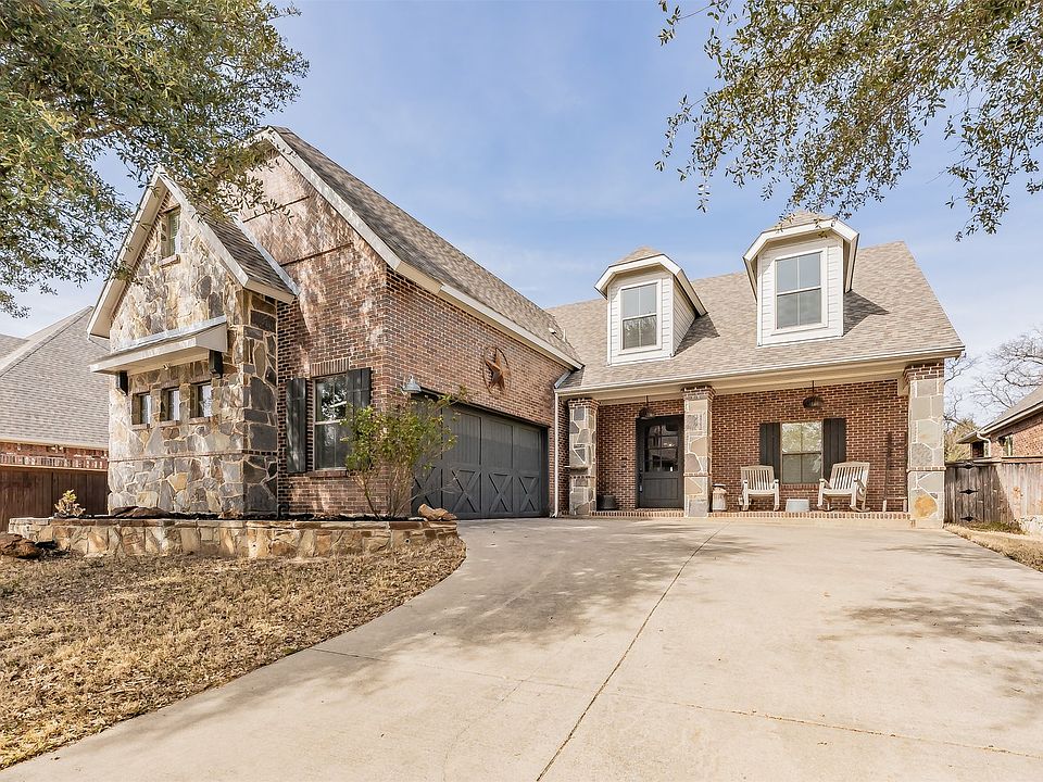 1st image of 209 Thistle Rdg