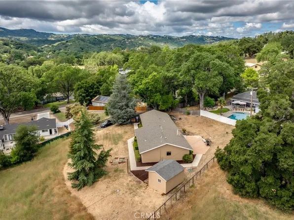 6055 Flores Rd, Atascadero, CA 93422