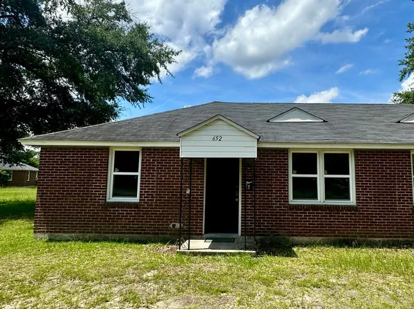 652A Miller Rd, Sumter, SC