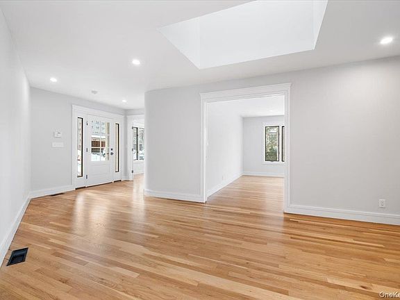 4th image of 9 Shady Road