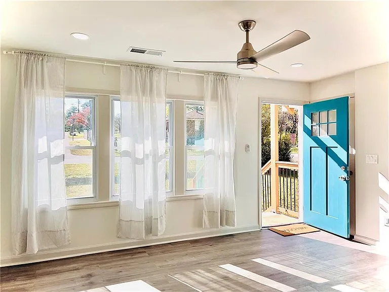 1122 Elaine Dr #A — Photo 3