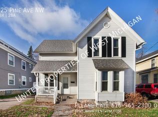 325 Pine Ave NW, Grand Rapids, MI 49504