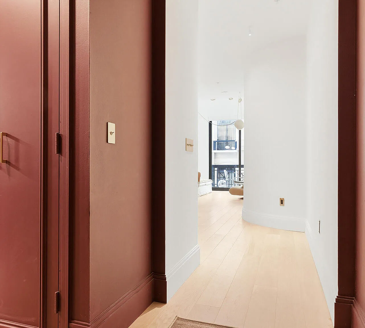 1 bed, 2.0 bath, 1071 sqft, $10,000 — Photo 4