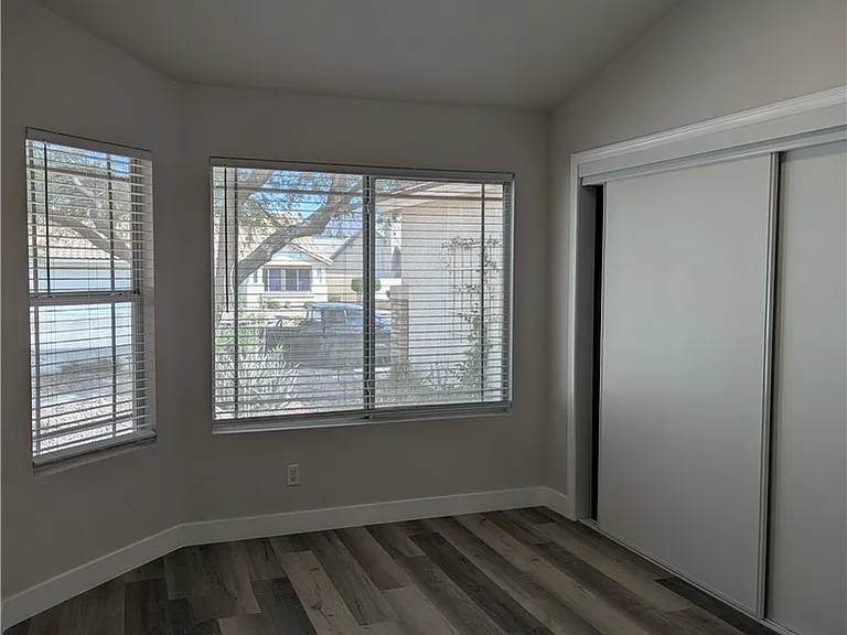 327 Perry Ellis Dr — Photo 56