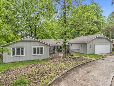 17404 Falling Water Rd, Strongsville, OH, 44136
