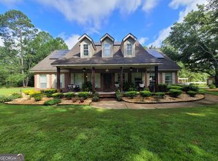 177 Barrington Dr, Jesup, GA 31545