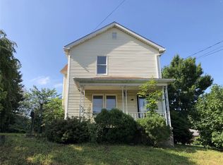 210 E Pittsburgh St, Delmont, PA 15626