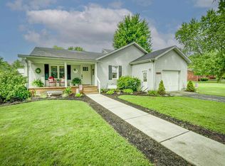 1120 N 8th St, Mitchell, IN 47446
