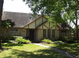 2506 Pecan Dr, Rosenberg, TX 77471