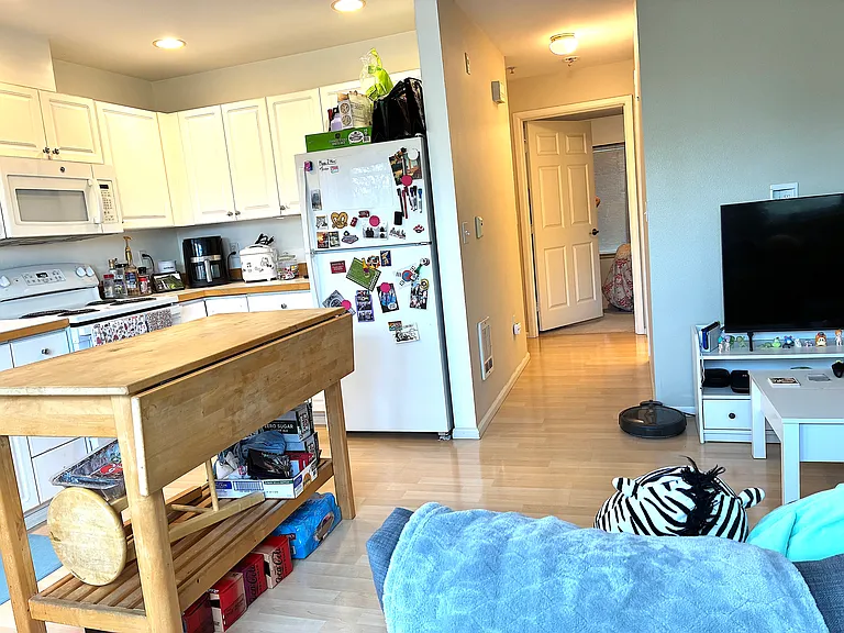 2101 N 55th St #106 — Photo 15