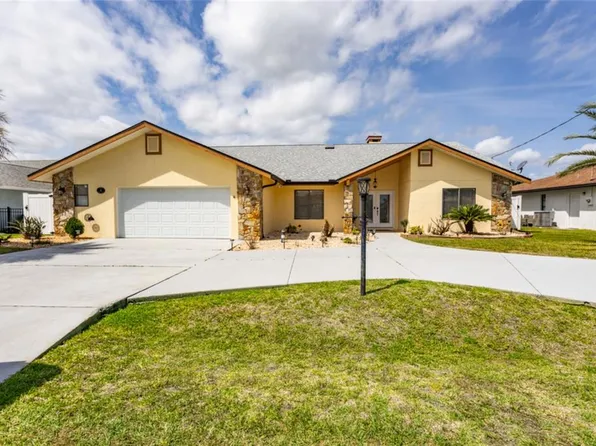 18 Classic Ct S, Palm Coast, FL 32137