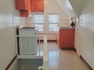 73 Oak Ridge St #3RDFL, Greenwich, CT 06830