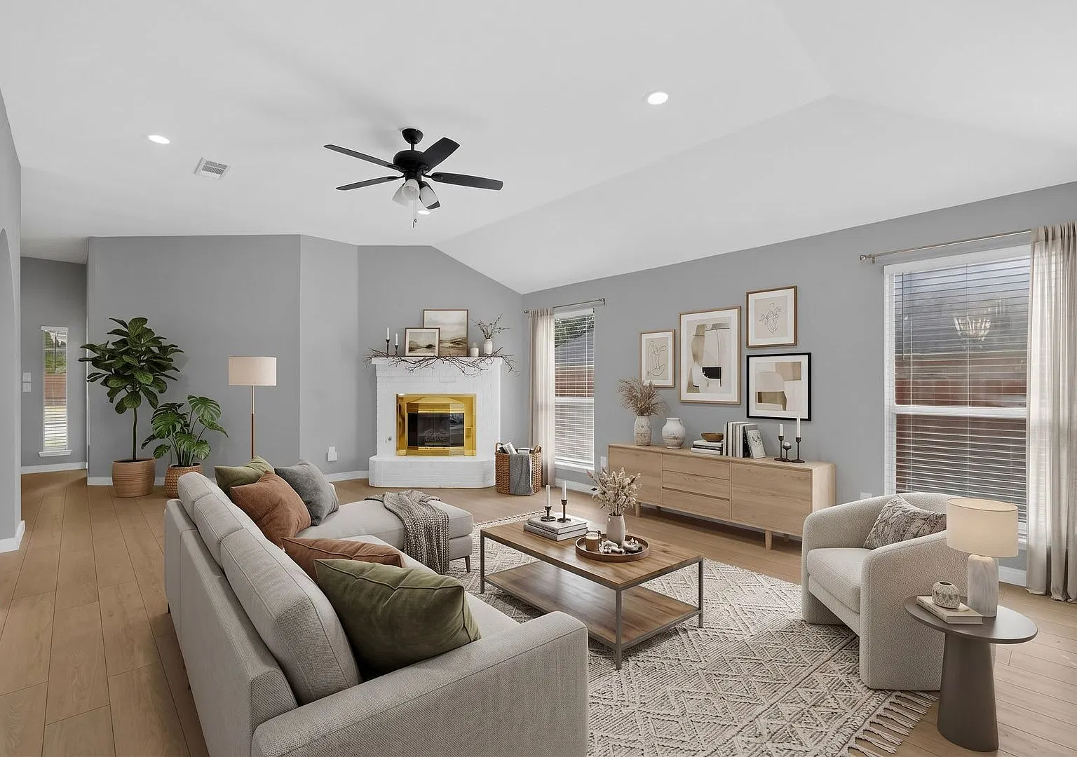 Newly Renovated Home In McKinney — Photo 3